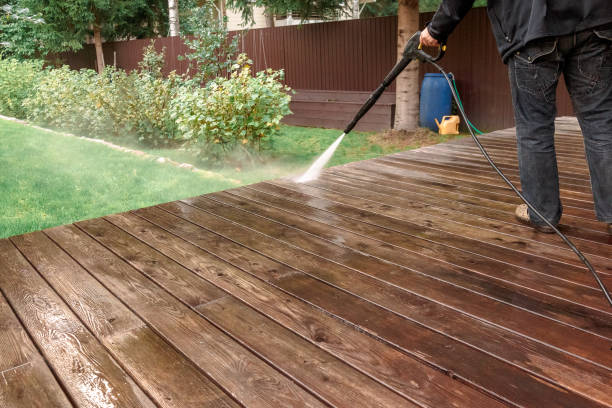 Professional  Pressure Washing Services in Lakewood Park, FL